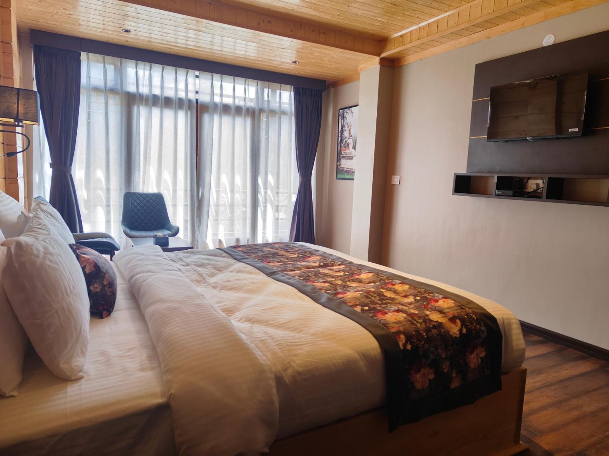 Mount Bayul Shangri-La Resort ラチャング エクステリア 写真