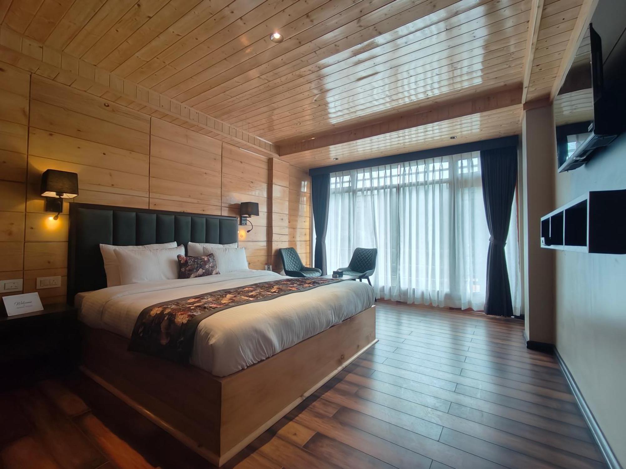 Mount Bayul Shangri-La Resort ラチャング エクステリア 写真