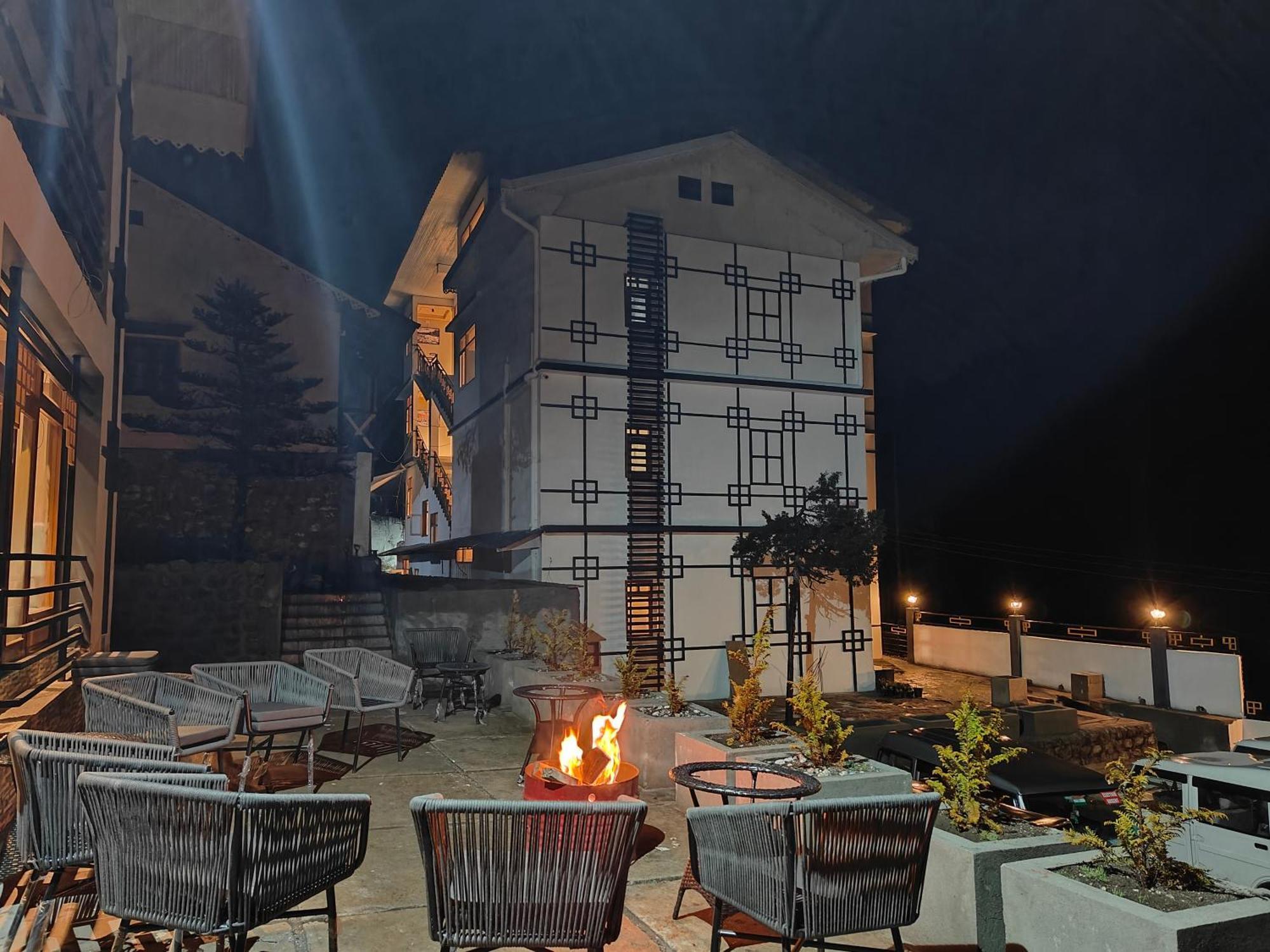 Mount Bayul Shangri-La Resort ラチャング エクステリア 写真