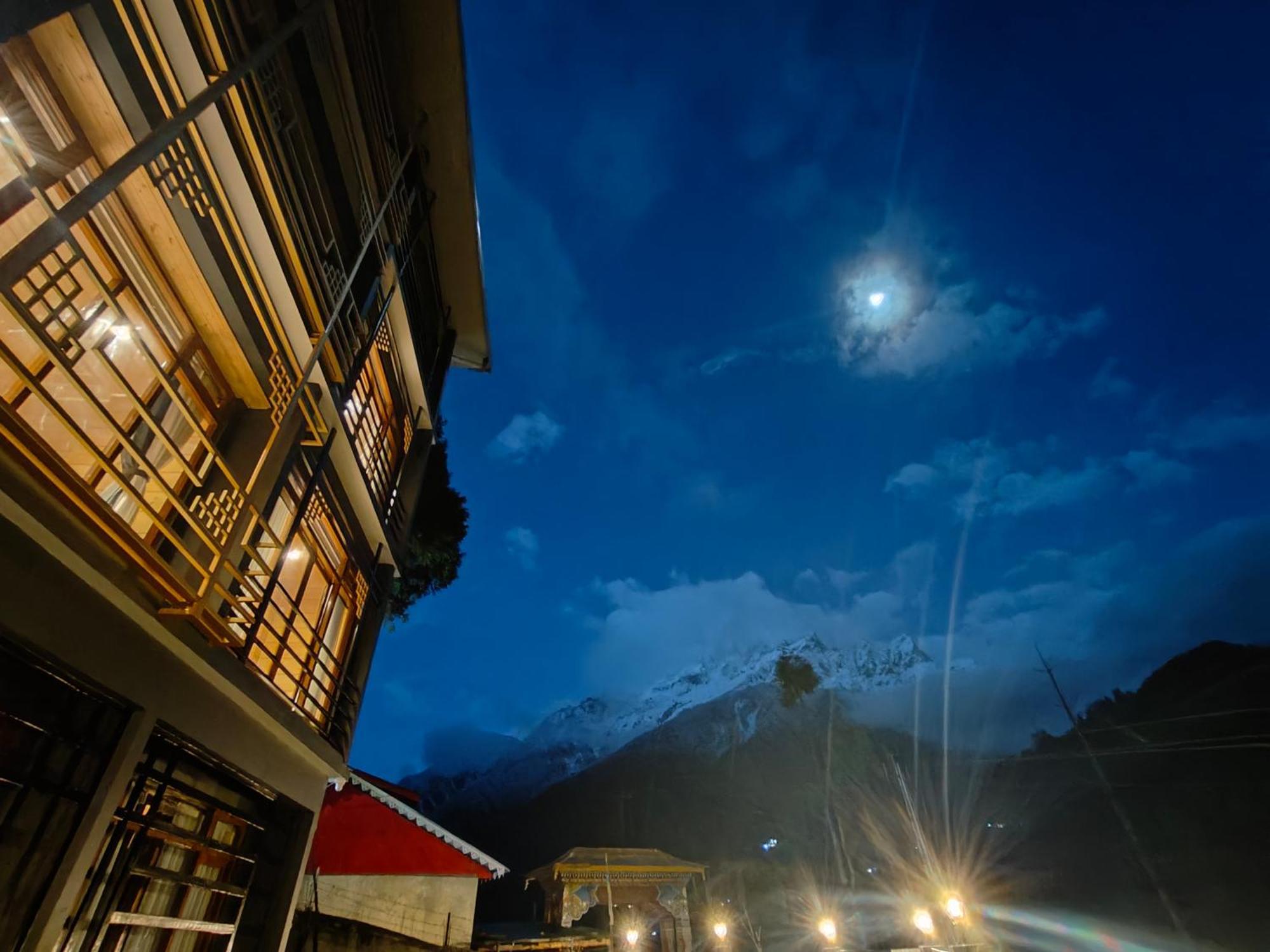 Mount Bayul Shangri-La Resort ラチャング エクステリア 写真