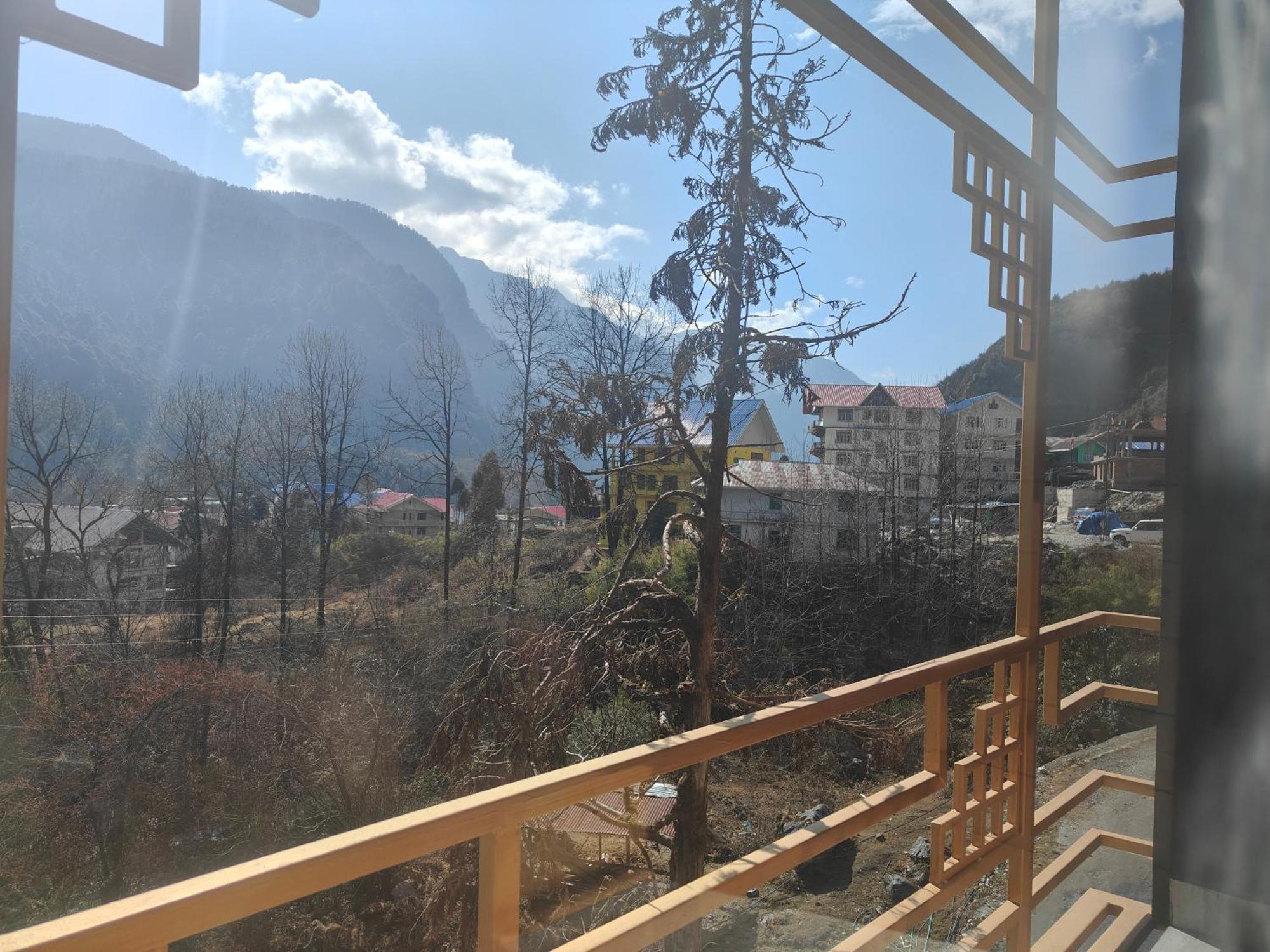 Mount Bayul Shangri-La Resort ラチャング エクステリア 写真